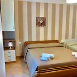 Apollo Semesterbostad *